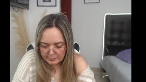 samy_vsn online show from 09/15/25, 07:47