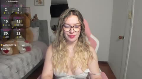 Snapshot of samysweet_8 chatting on 03/31/26, 12:45 Samanta online show from 03/31/26, 12:45