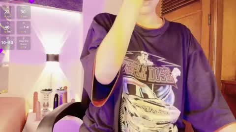 Vaioleth San online show from 09/12/25, 04:56