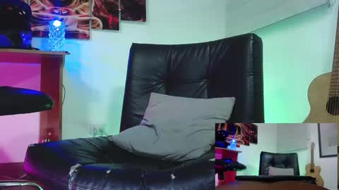 Snapshot of sander_ath chatting on 12/04/25, 10:07 Sander online show from 12/04/25, 10:07