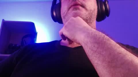 Snapshot of sanders_white chatting on 11/06/25, 01:28 Sanders online show from 11/06/25, 01:28