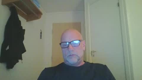 sandnesrune523 online show from 02/10/26, 12:59