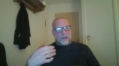 sandnesrune523 online show from 02/19/26, 06:59