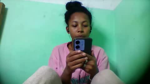 sandra1253099 online show from 05/11/26, 07:47