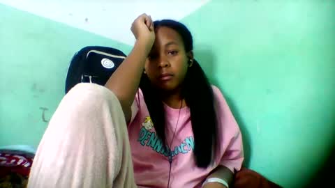 sandra1253099 online show from 06/12/26, 07:13