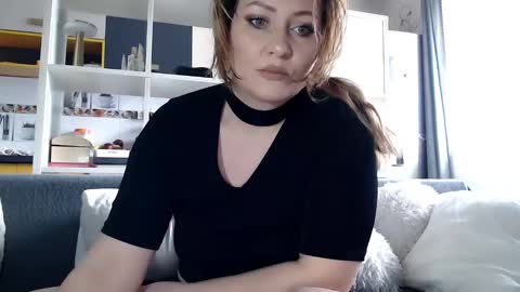 Snapshot of sandra______ chatting on 03/16/26, 12:31 dont forghet to thumbs up if you like my show online show from 03/16/26, 12:31