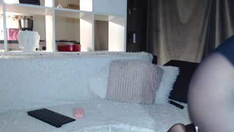 Snapshot of sandra______ chatting on 03/21/26, 08:45 dont forghet to thumbs up if you like my show online show from 03/21/26, 08:45