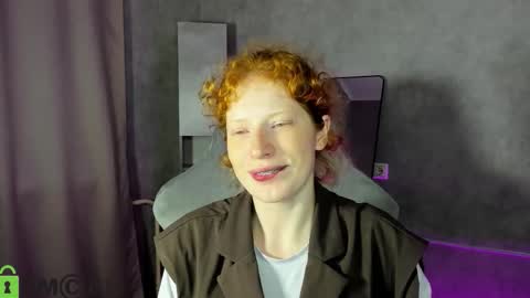 Sandra online show from 09/11/25, 01:28