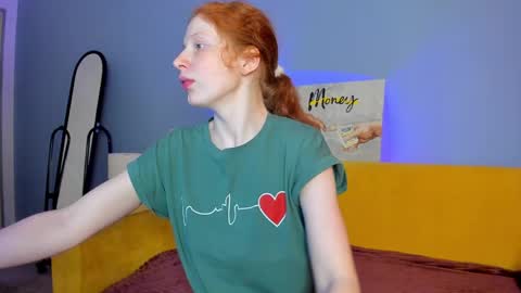 Snapshot of sandra__wilson chatting on 04/10/26, 03:12 Sandra online show from 04/10/26, 03:12