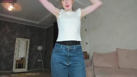 Snapshot of sandra__wilson chatting on 04/14/26, 01:33 Sandra online show from 04/14/26, 01:33