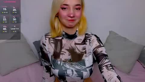 Snapshot of sandra_bell_ chatting on 10/16/25, 07:20 Sandra online show from 10/16/25, 07:20