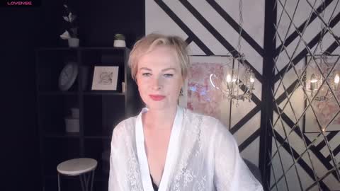 Sandra online show from 02/04/25, 05:21