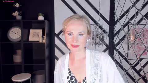 Sandra online show from 02/08/25, 11:55