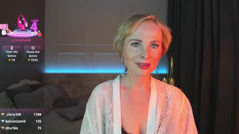 Sandra online show from 03/01/25, 11:39