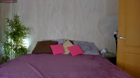 Sandra online show from 07/14/26, 09:14
