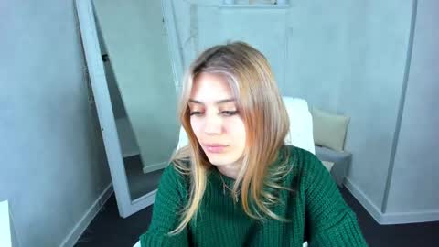 Snapshot of sandraa_anderson chatting on 02/13/25, 06:30 sandraa_anderson online show from 02/13/25, 06:30