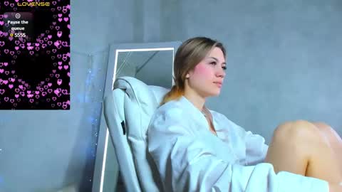 Snapshot of sandraa_anderson chatting on 03/05/25, 11:27 sandraa_anderson online show from 03/05/25, 11:27