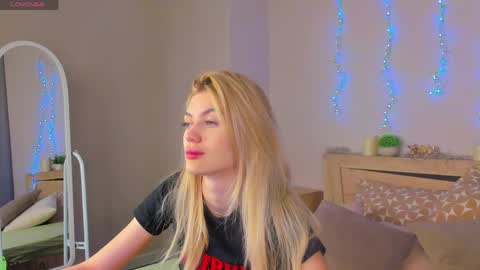 sandraa_anderson online show from 05/17/26, 11:12