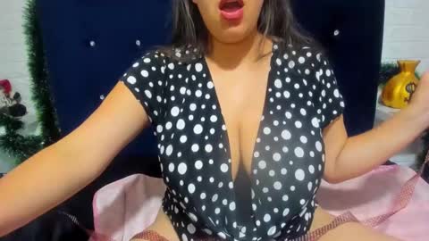 sandraclarkx69 online show from 12/03/24, 11:02