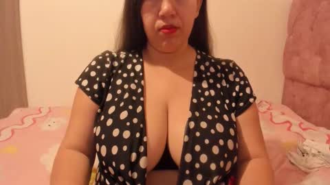 sandraclarkx69 online show from 05/25/26, 12:22