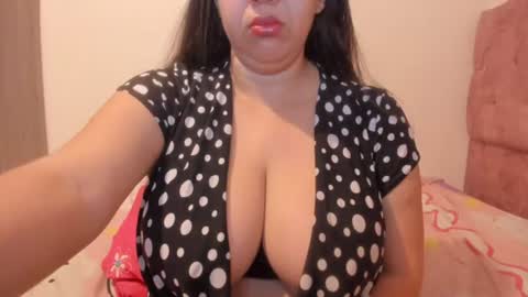 sandraclarkx69 online show from 06/25/26, 12:31