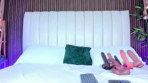 Sandra online show from 10/01/25, 04:18