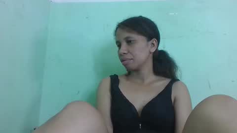 sandrinah788632 online show from 05/16/26, 06:43