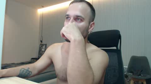 DeAlex online show from 10/03/25, 07:55