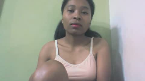 Snapshot of sandy735579 chatting on 10/27/25, 03:21 sandy735579 online show from 10/27/25, 03:21