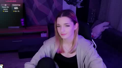 sandy_belle88 online show from 10/22/25, 07:35