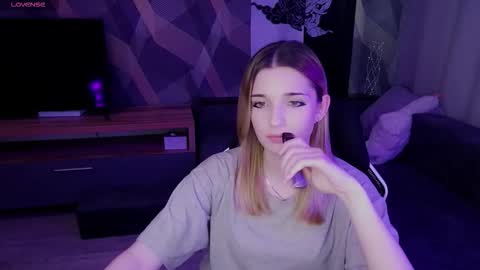 sandy_belle88 online show from 10/25/25, 02:02