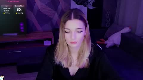 sandy_belle88 online show from 11/11/25, 08:09