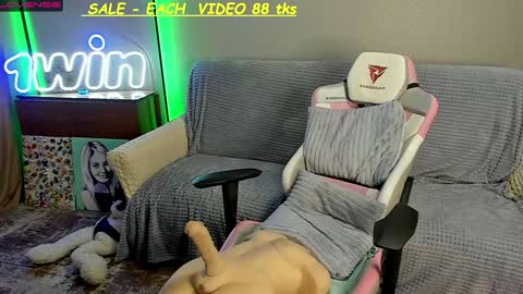 Sandy and Chris online show from 12/06/24, 11:00