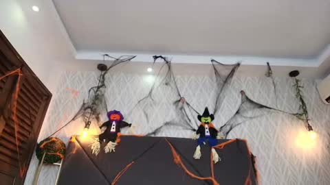 SAM  online show from 10/20/25, 12:05