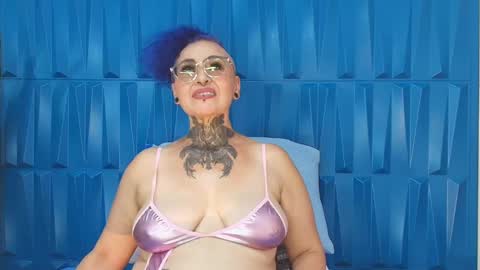 Sandy Rose online show from 02/12/25, 06:40