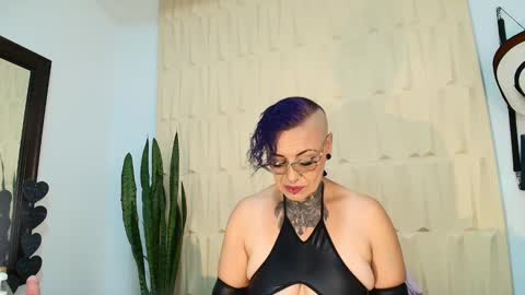 Sandy Rose online show from 03/09/25, 11:25