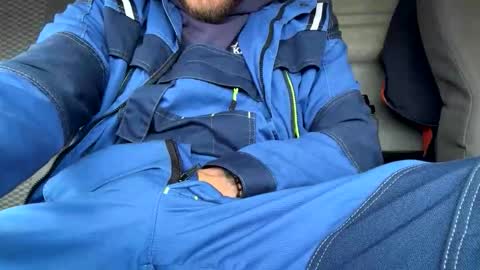 Snapshot of sanek7777 chatting on 10/15/25, 07:52 sanek7777 online show from 10/15/25, 07:52