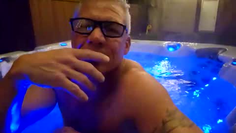 sanpan25 online show from 10/24/25, 02:52