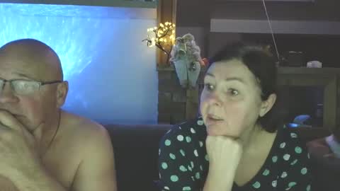 sanroom online show from 12/17/25, 03:51