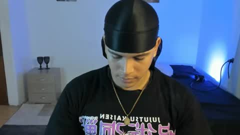 Snapshot of sant_wahlberg chatting on 06/19/26, 11:19 Sant online show from 06/19/26, 11:19