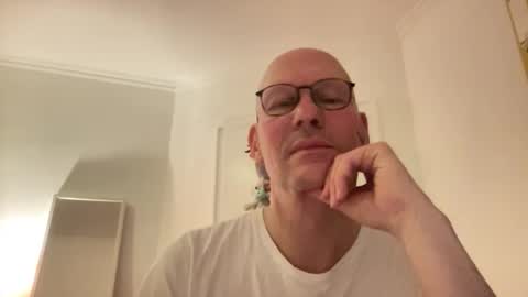 santaclausonice online show from 11/20/25, 12:22