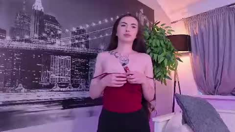 Lucci online show from 06/26/26, 10:41