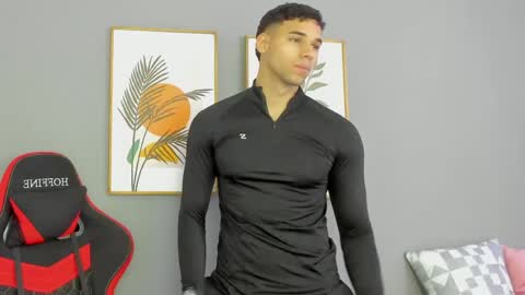 Snapshot of santana_maximo chatting on 05/28/26, 01:30 Maximo Santana online show from 05/28/26, 01:30