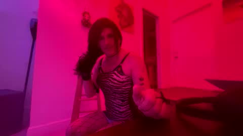 Snapshot of santanacd chatting on 10/22/25, 02:12 Santana online show from 10/22/25, 02:12