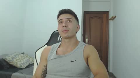 santi_39 online show from 09/11/25, 06:30