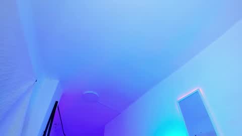 Snapshot of santi__ferrer chatting on 09/15/25, 02:33 Santi Ferrer online show from 09/15/25, 02:33