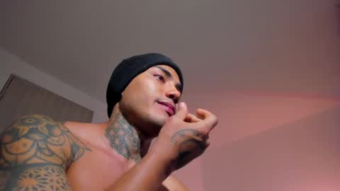 Santi Ferrer online show from 05/25/26, 03:23