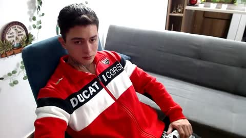 santi_ss online show from 04/06/26, 02:53