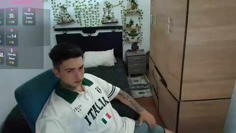 santi_ss online show from 04/23/26, 11:51
