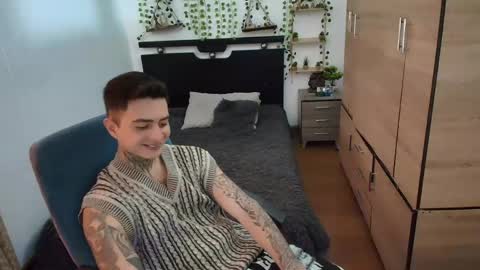 santi_ss online show from 05/13/26, 03:31